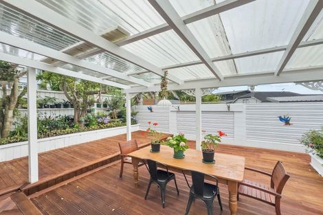 Photo of property in 73c East Coast Road, Castor Bay, Auckland, 0620