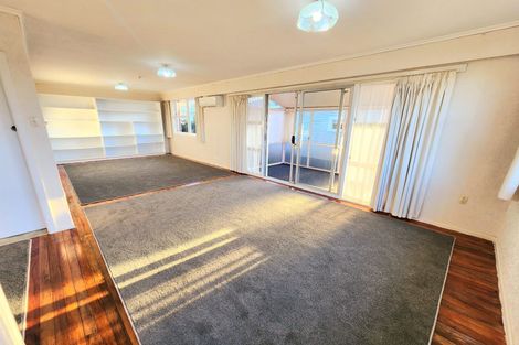 Photo of property in 10 Vogel Street, Fitzroy, New Plymouth, 4312