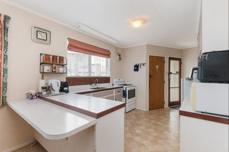 Photo of property in 40 Kimberley Grove, Westbrook, Palmerston North, 4412