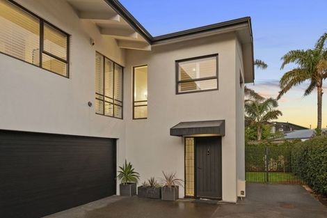 Photo of property in 2/13 Muritai Road, Milford, Auckland, 0620