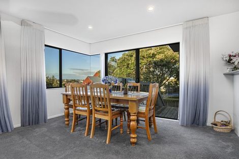 Photo of property in 66 Waiora Road, Stanmore Bay, Whangaparaoa, 0932