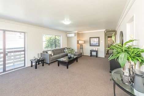 Photo of property in 5 Linda Place, Saint Johns Hill, Whanganui, 4501