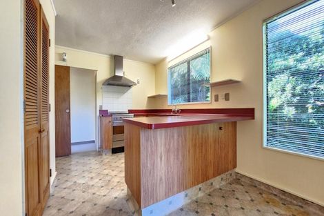 Photo of property in 43b Thatcher Crescent, Crofton Downs, Wellington, 6035