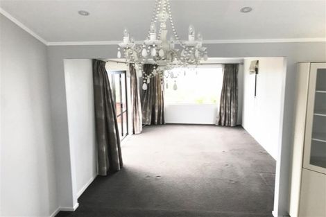 Photo of property in 953 East Coast Road, Torbay, Auckland, 0630