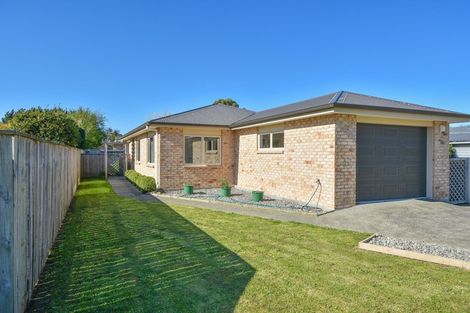 Photo of property in 5 Hilton Road, Carterton, 5713