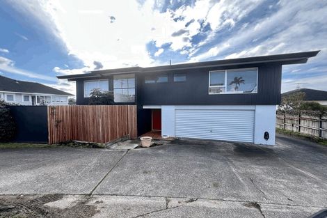 Photo of property in 1/51 East Coast Road, Milford, Auckland, 0620