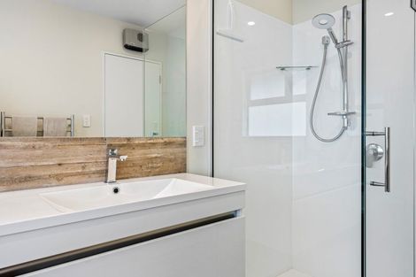 Photo of property in 33 Valour Drive, Rangiora, 7400