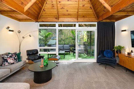 Photo of property in 161 Victoria Avenue, Hokowhitu, Palmerston North, 4410