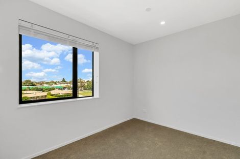 Photo of property in 207/2 Ko Street, Northcote, Auckland, 0627