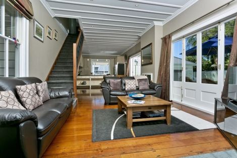 Photo of property in 1 Mozeley Avenue, Devonport, Auckland, 0624