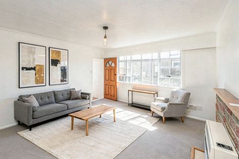 Photo of property in 156 Karaka Street, Castlecliff, Whanganui, 4501