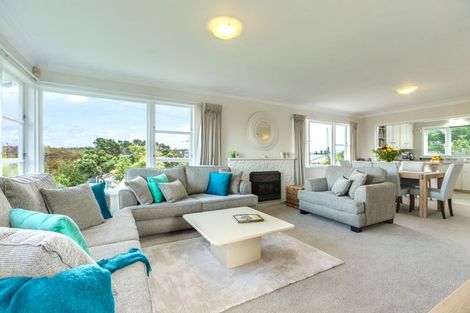 Photo of property in 1/19 Edgeworth Road, Glenfield, Auckland, 0629