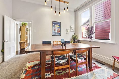 Photo of property in 12 Burnell Avenue, Thorndon, Wellington, 6011