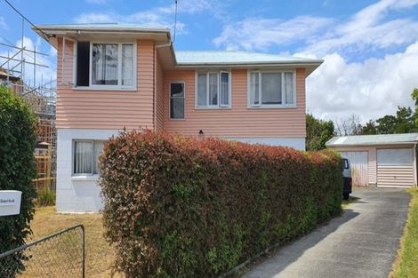 Photo of property in 5 Hurley Place, Kelston, Auckland, 0602