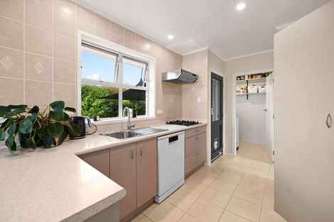 Photo of property in 30 Rhonda Avenue, Deanwell, Hamilton, 3206