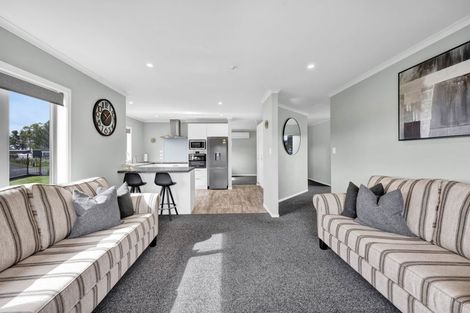 Photo of property in 7 Mercade Close, Stratford, 4332