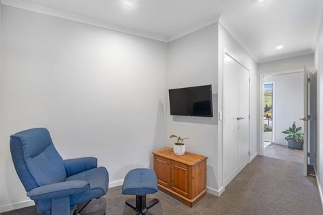 Photo of property in 39 Huntaway Close, Stoke, Nelson, 7011