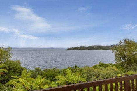 Photo of property in 817 Acacia Bay Road, Acacia Bay, Taupo, 3330