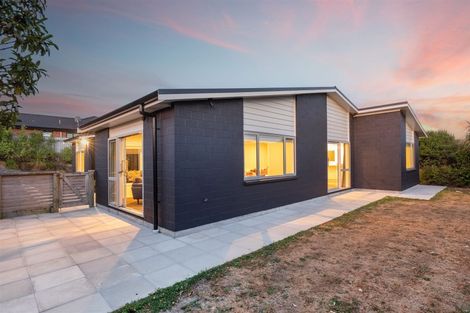 Photo of property in 83 Te Puia Drive, Aotea, Porirua, 5024