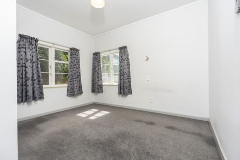 Photo of property in 37 Ngapuke Lane, Parua Bay, Onerahi, 0192