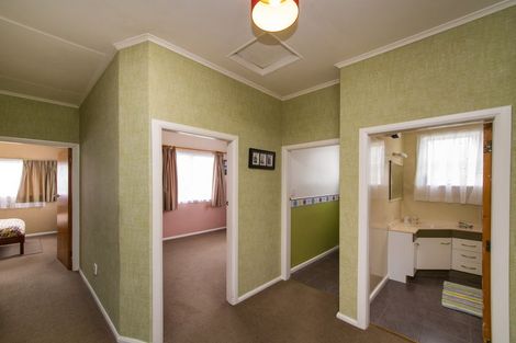 Photo of property in 18 Rongopai Street, Palmerston North, 4414