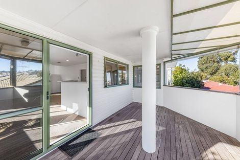 Photo of property in 6 Palmgreen Court, Stanmore Bay, Whangaparaoa, 0932