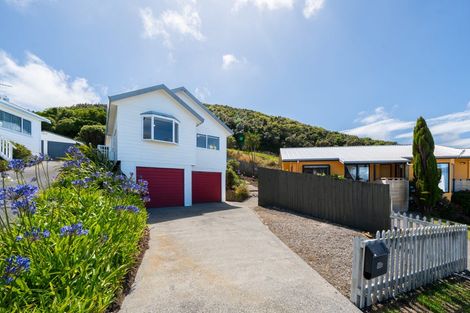 Photo of property in 50a Ashton Fitchett Drive, Brooklyn, Wellington, 6021