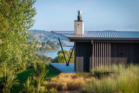 Photo of property in 215b Benseman Road, Raglan, 3296