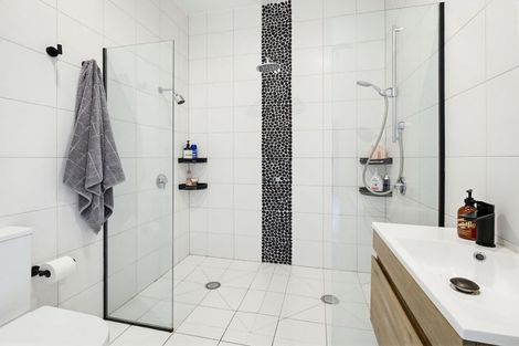 Photo of property in 334 Aokautere Drive, Aokautere, Palmerston North, 4471