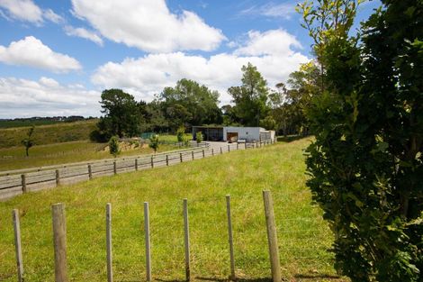 Photo of property in 137 Knorp Street, Halcombe, Feilding, 4779