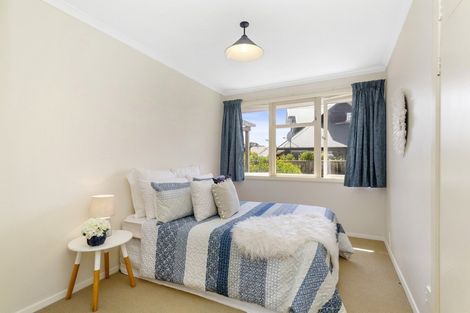 Photo of property in 1a Colin Grove, Hutt Central, Lower Hutt, 5010