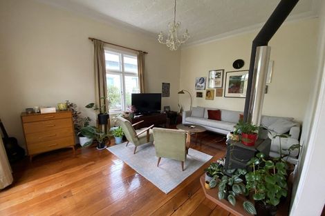 Photo of property in 16 Malvern Road, Morningside, Auckland, 1022