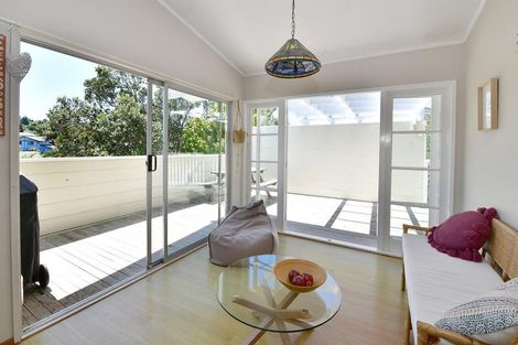 Photo of property in 68 Alexander Avenue, Torbay, Auckland, 0630