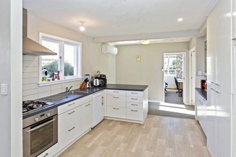 Photo of property in 8 Westmont Street, Ilam, Christchurch, 8041