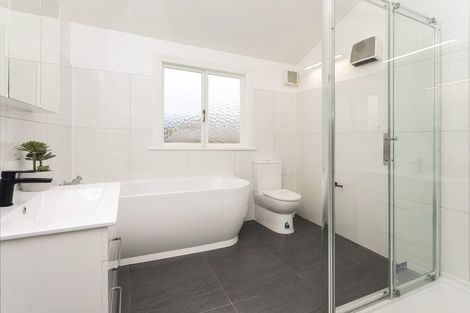 Photo of property in 31 Kotare Street, Fendalton, Christchurch, 8041