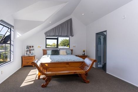 Photo of property in 7a Kempton Street, Greytown, 5712