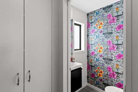 Photo of property in 2/218 Springfield Road, St Albans, Christchurch, 8014