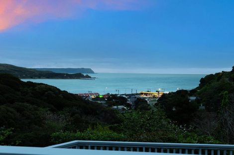 Photo of property in 45 Mana View Road, Paremata, Porirua, 5026