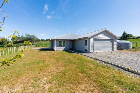 Photo of property in 30 Henderson Street, Kimbolton, 4774