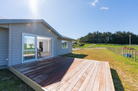 Photo of property in 30 Henderson Street, Kimbolton, 4774