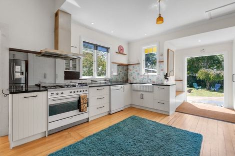 Photo of property in 4 Williams Street, Cambridge, 3434