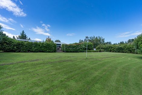 Photo of property in 1 Holden Way, Fitzherbert, Palmerston North, 4471