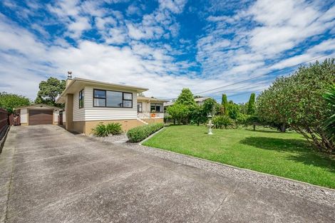 Photo of property in 42 Kaitawa Crescent, Paraparaumu, 5032