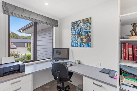 Photo of property in 12 Morepork Drive, Waikanae, 5036