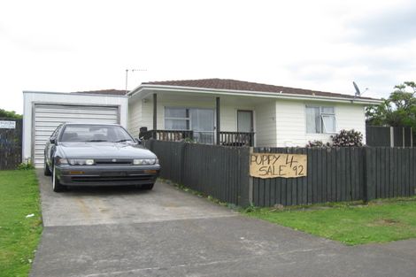 Photo of property in 92 Windrush Close, Mangere, Auckland, 2022