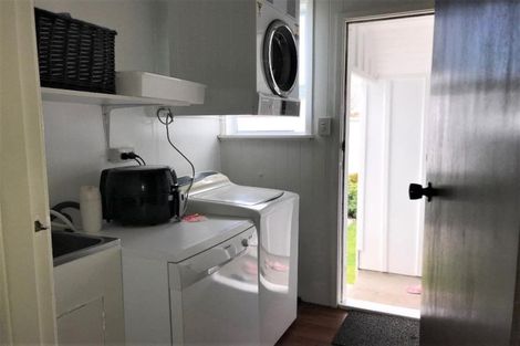 Photo of property in 7 Drake Street, Vogeltown, New Plymouth, 4310