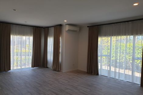 Photo of property in 9 Bocage Lane, West Harbour, Auckland, 0618