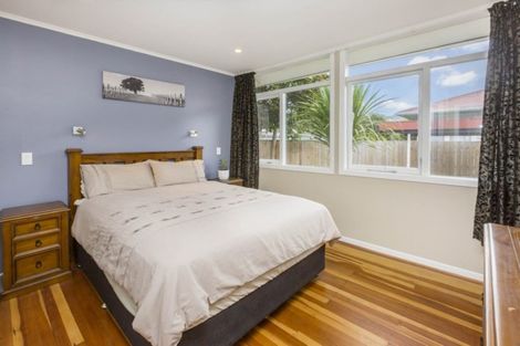 Photo of property in 67 Stokes Valley Road, Stokes Valley, Lower Hutt, 5019
