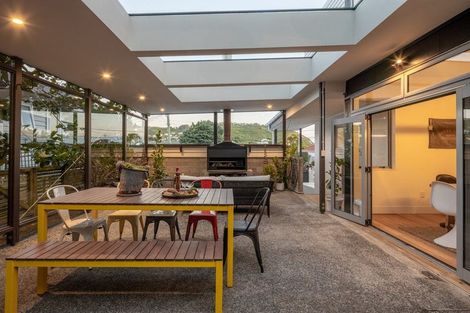 Photo of property in 26 Severn Street, Island Bay, Wellington, 6023