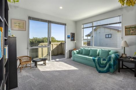 Photo of property in 12 Scott Avenue, Otaki Beach, Otaki, 5512